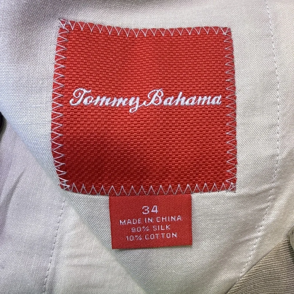 Tommy Bahama Mens 34x10 Silk Blend Shorts Beige STRIPE Flat Front Casual Luxe